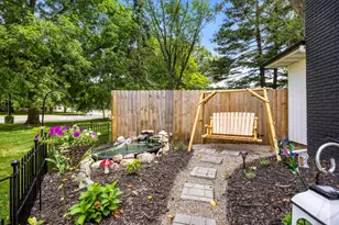 113 W Hughes St, Marshall, MI 49068 - Photo 22