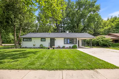 113 W Hughes Street, Marshall, MI 49068 - Photo 1