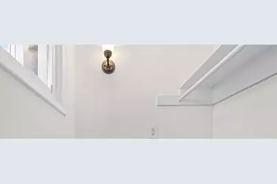 8417 Colonial Street, Dearborn Heights, MI 48127 - Photo 18