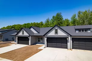17428 Ridge Ave, Spring Lake, MI 49456 - Photo 2