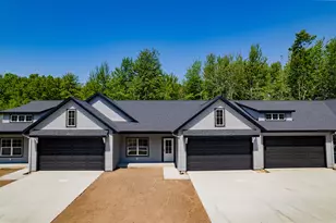 17426 Ridge Ave, Ferrysburg, MI 49409 - Photo 4