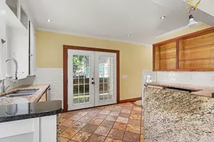 1227 East Cork Street, Kalamazoo, MI 49001 - Photo 6