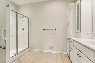2600 W Port Dr, Kalamazoo, MI 49009 - Photo 12