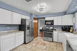 16360 E Rutherland Street E, Southfield, MI 48076 - Photo 10