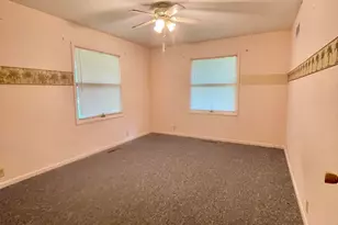 1806 Barr St, Hillsdale, MI 49242 - Photo 8