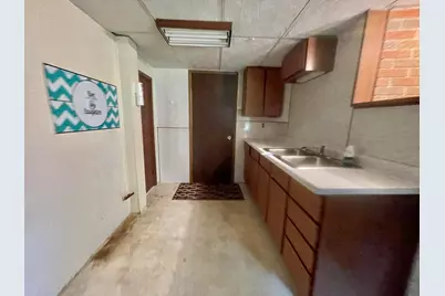 1806 Barr Street, Hillsdale, MI 49242 - Photo 14