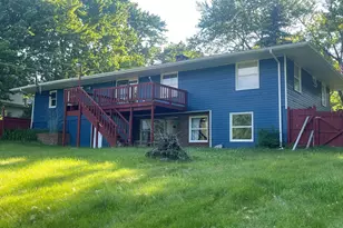 1806 Barr St, Hillsdale, MI 49242 - Photo 2