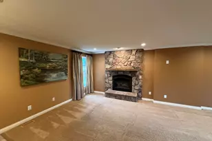 47679 Woodfield Cir, Mattawan, MI 49071 - Photo 10