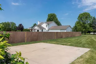 47679 Woodfield Cir, Mattawan, MI 49071 - Photo 56