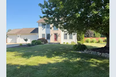 47679 Woodfield Circle, Mattawan, MI 49071 - Photo 2