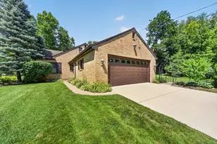 411 S Higby St, Jackson, MI 49203 - Photo 4