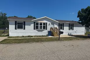 20748 Grandville Rd, Big Rapids, MI 49307 - Photo 6