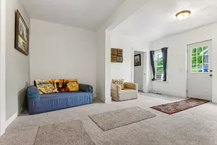 212 S Lowe St, Dowagiac, MI 49047 - Photo 6
