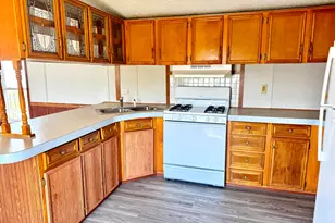 18428 St Joseph Ave, Big Rapids, MI 49307 - Photo 4