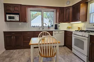 2236 Tipperary Rd, Kalamazoo, MI 49008 - Photo 4