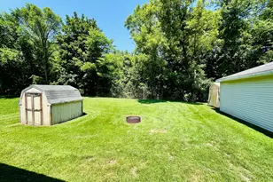 75 E Baldwin Ave, Battle Creek, MI 49037 - Photo 10
