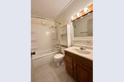 75 E Baldwin Avenue, Battle Creek, MI 49037 - Photo 8