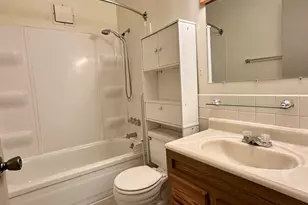 75 E Baldwin Ave, Battle Creek, MI 49037 - Photo 8