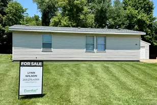 75 E Baldwin Ave, Battle Creek, MI 49037 - Photo 12