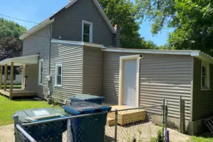 118 Peckham St, Coldwater, MI 49036 - Photo 6