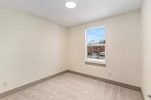 2059 Linden Ave SE, Grand Rapids, MI 49507 - Photo 8