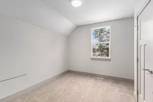 2053 Linden Ave SE, Grand Rapids, MI 49507 - Photo 10