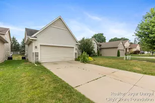 3780 Timberlake Ct SE, Kentwood, MI 49512 - Photo 4