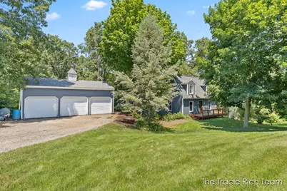 5791 Egypt Valley Avenue NE, Belmont, MI 49306 - Photo 2
