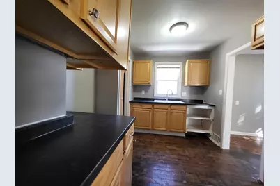 19453 Roscommon Street, Harper Woods, MI 48225 - Photo 8