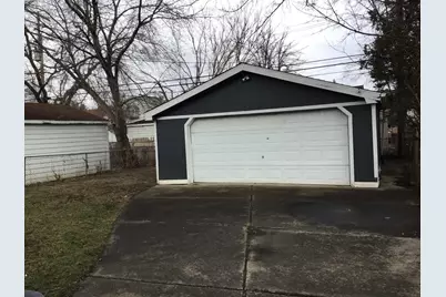 19453 Roscommon Street, Harper Woods, MI 48225 - Photo 6