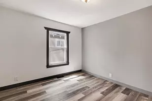 686 Marquette Ave, Muskegon, MI 49442 - Photo 10