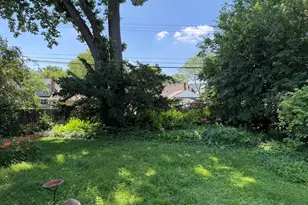 1810 Holland St, Birmingham, MI 48009 - Photo 50