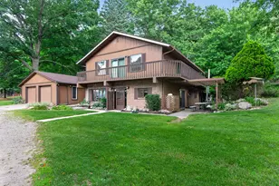 1611 S Williamston Rd, Dansville, MI 48819 - Photo 2