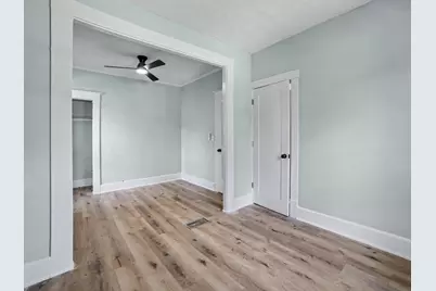 837 W Southern Avenue, Muskegon, MI 49441 - Photo 12