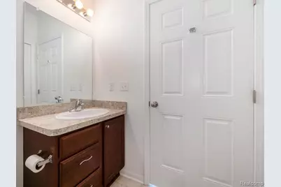 964 W Summerfield Glen Circle #96, Ann Arbor, MI 48103 - Photo 14
