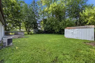 42039 Arthur St, Belleville, MI 48111 - Photo 4
