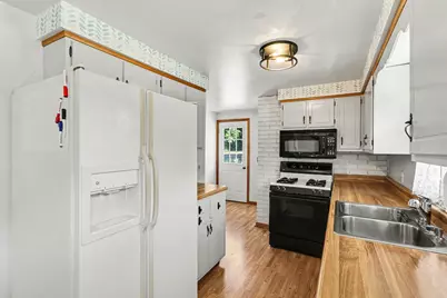 546 S Sherman Street, Allegan, MI 49010 - Photo 6