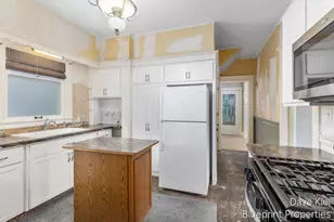 643 Lake Dr SE, Grand Rapids, MI 49503 - Photo 10