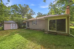 2757 Cascade Springs Dr SE, Grand Rapids, MI 49546 - Photo 4