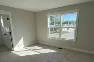 671 Waterford Village Dr NW, Grand Rapids, MI 49534 - Photo 10