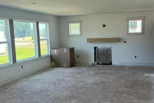 671 Waterford Village Dr NW, Grand Rapids, MI 49534 - Photo 2