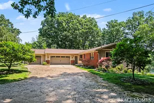 3050 Kenyon Ln, Middleville, MI 49333 - Photo 1