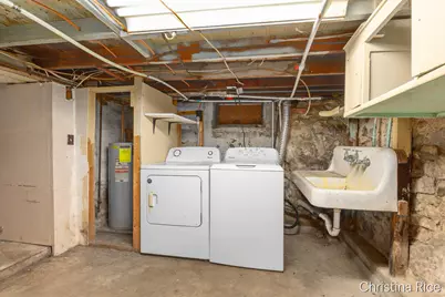 927 Davis Avenue NW, Grand Rapids, MI 49504 - Photo 30