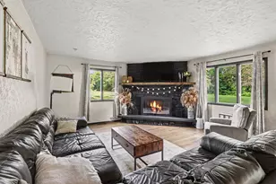 172 26th St, Allegan, MI 49010 - Photo 4