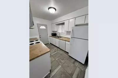 4733 S Pennsylvania Avenue, Lansing, MI 48910 - Photo 36