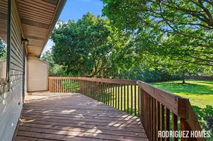 1731 Lakeview Dr, Zeeland, MI 49464 - Photo 22