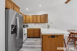 1731 Lakeview Dr, Zeeland, MI 49464 - Photo 4