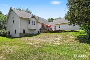6202 Black Creek Dr, Middleville, MI 49333 - Photo 14