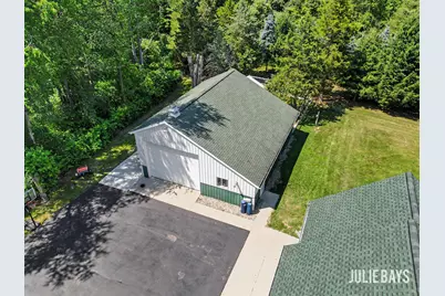 6202 Black Creek Drive, Middleville, MI 49333 - Photo 16