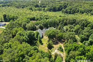 6202 Black Creek Dr, Middleville, MI 49333 - Photo 4